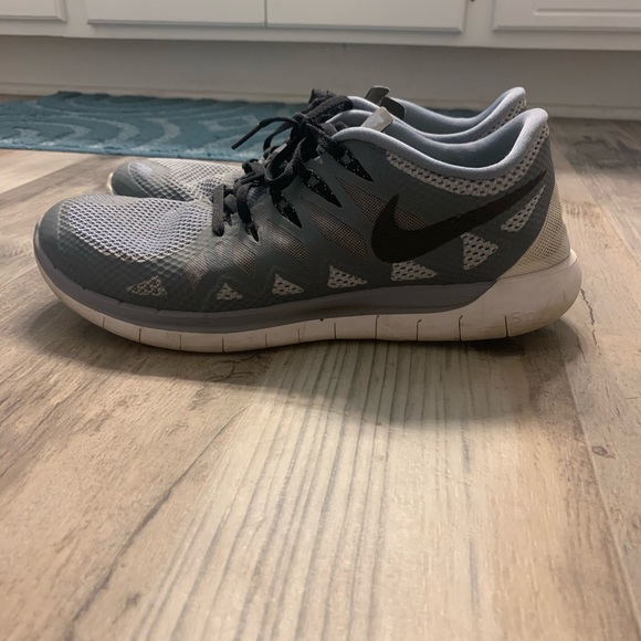 Nike free run shoes - Picture 1 of 4